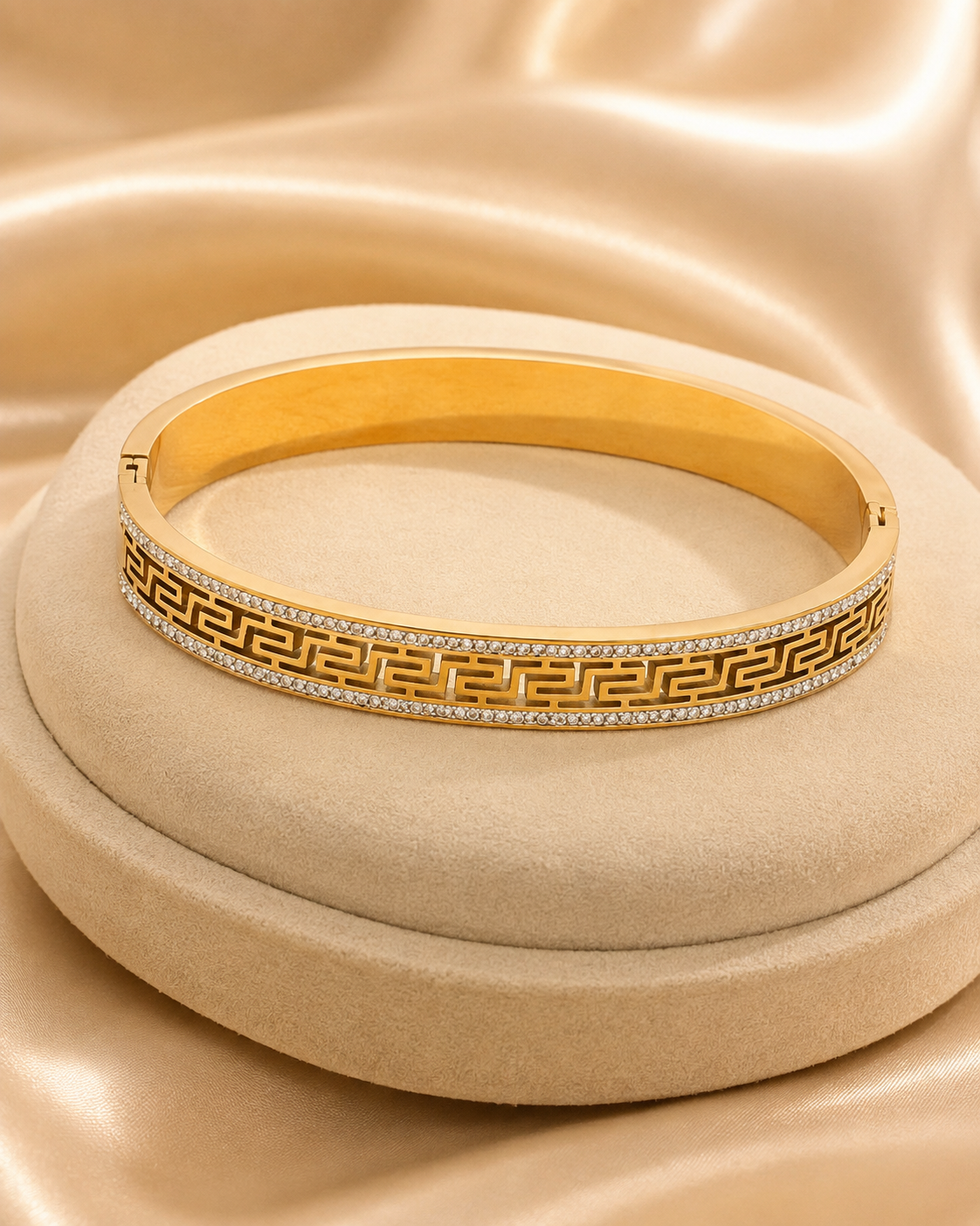 Versailles Crystal Bangle