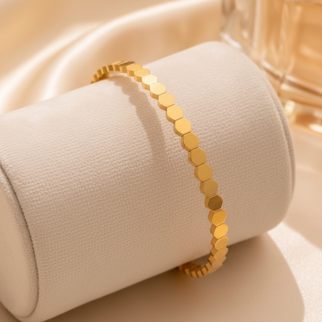 Honeycomb Bangle - Elegant Realistic